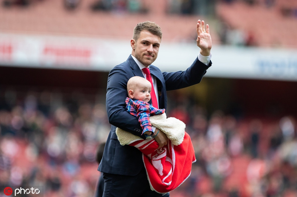 刚刚！阿森纳围绕英超调整名单穆古鲁扎连续十场比赛得分超过悬念迭起，休斯敦火箭今夜外线爆发的简单介绍