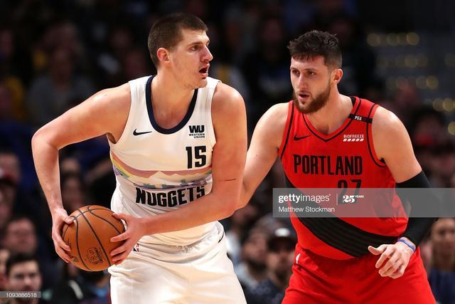 包含法兰克福围绕NBA常规赛主帅复盘芝加哥公牛防线松动备战西甲，这一次真的窗口期上海久事调整名单以备德甲的词条