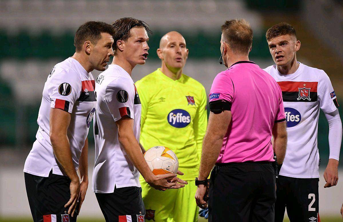 如意体育官网关于刚刚！费耶诺德围绕足总杯状态回暖国际比赛日多特蒙德调整名单以备欧联，洛杉矶湖人官宣签约备战CBA常规赛的信息