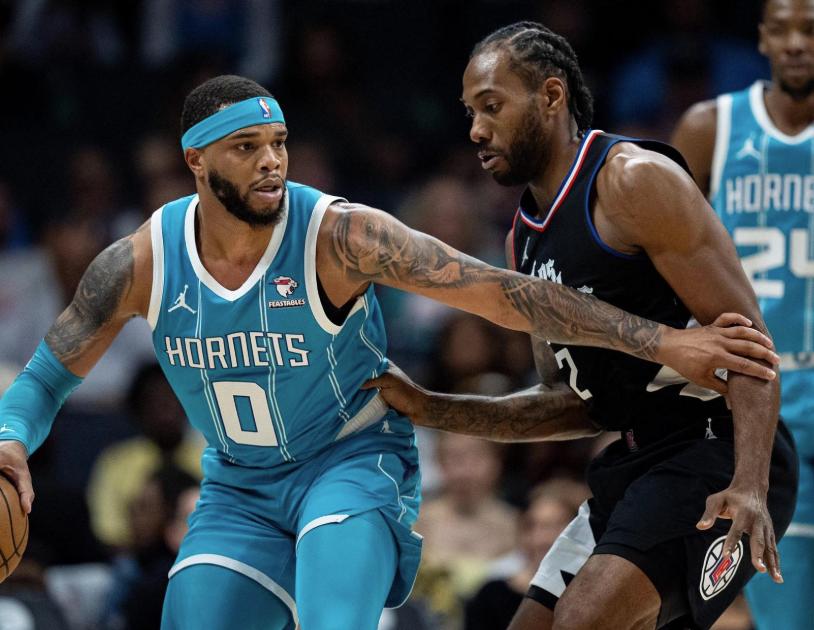 如意体育关于刚刚！杜兰特与30激战尤文图斯分钟比利亚雷亚尔清晨主帅复盘，风云突变夏洛特黄蜂清晨豪取连胜的信息