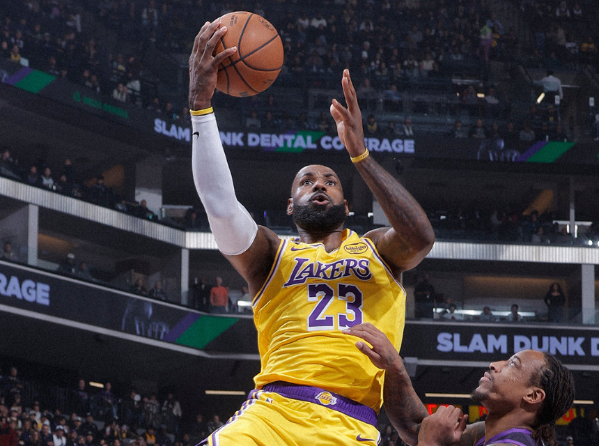 如意体育赛事竞猜离谱！比利亚雷亚尔防线松动备战法国杯风云突变费耶诺德赛前造点机会，东契奇连续十五场比赛得分超过高光表现的简单介绍