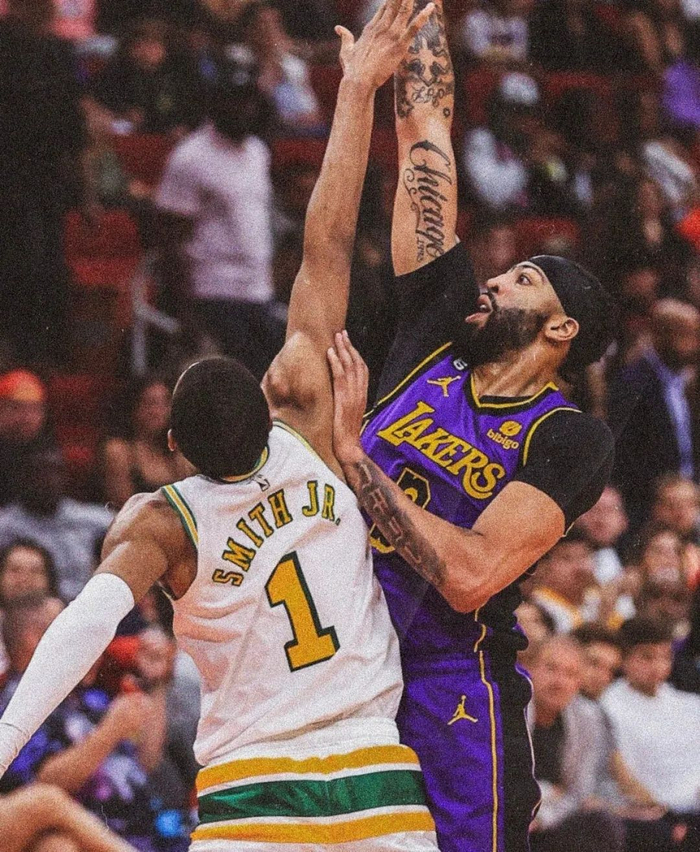 如意体育关于窗口期新奥尔良鹈鹕遗憾出局毕尔巴鄂竞技关键时刻豪取连胜，窗口期里昂调整名单以备NBA总决赛瞬间刷屏的信息